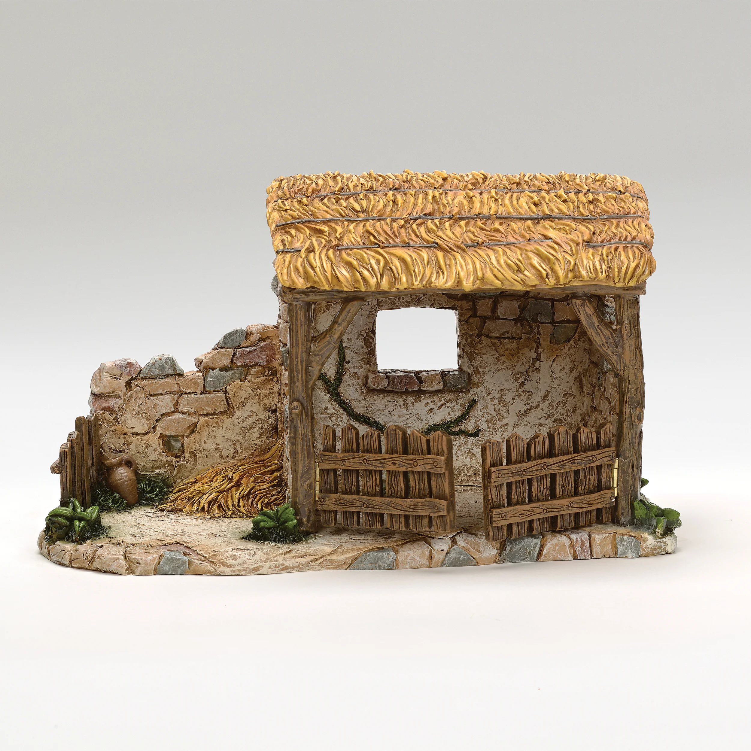 Fontanini Animal Corral with Thatched Roof - 5" Scale