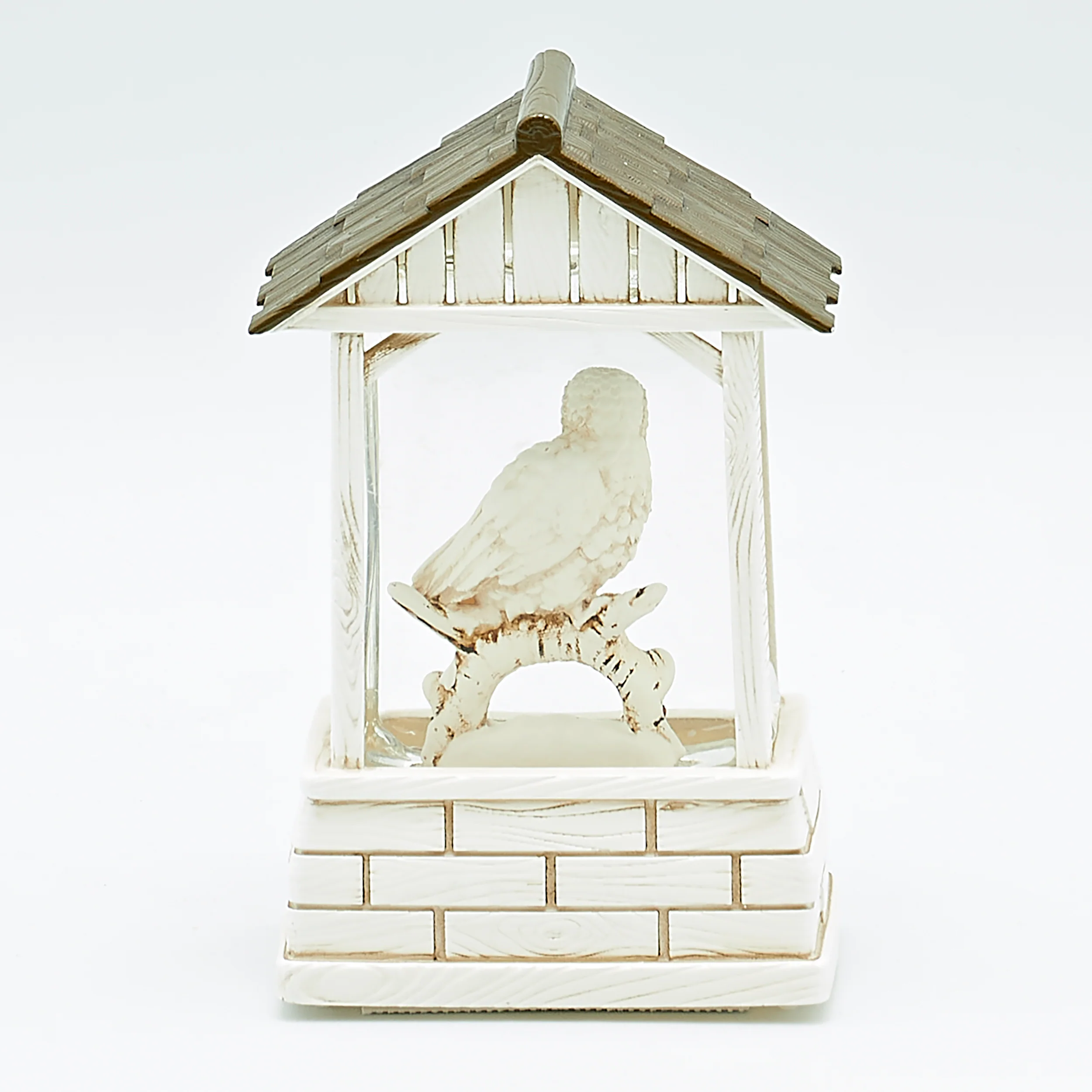Lighted Barn with Owl & Holly – Shimmering Merry Lites - Image 3