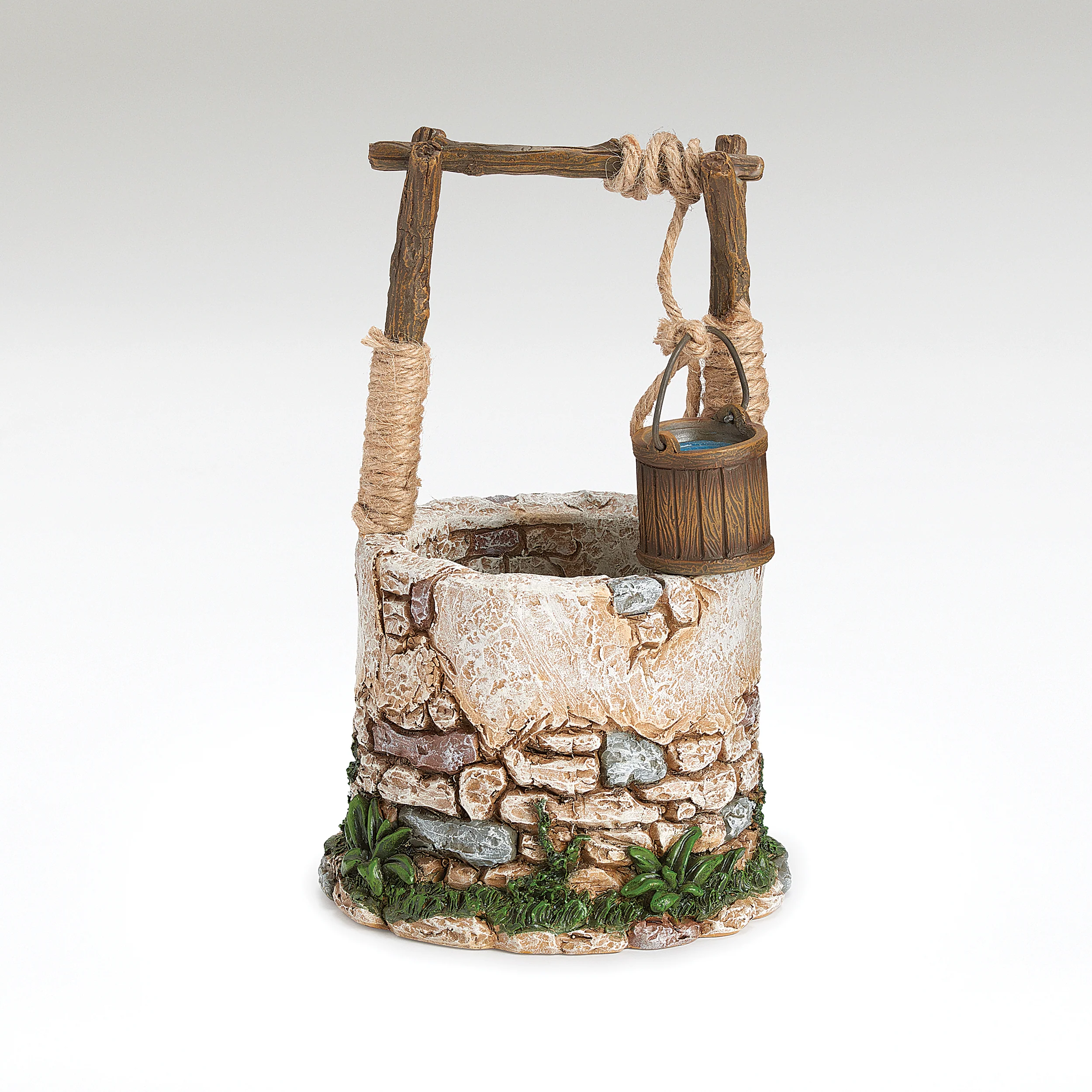 Fontanini Town Well - 7.5" Scale