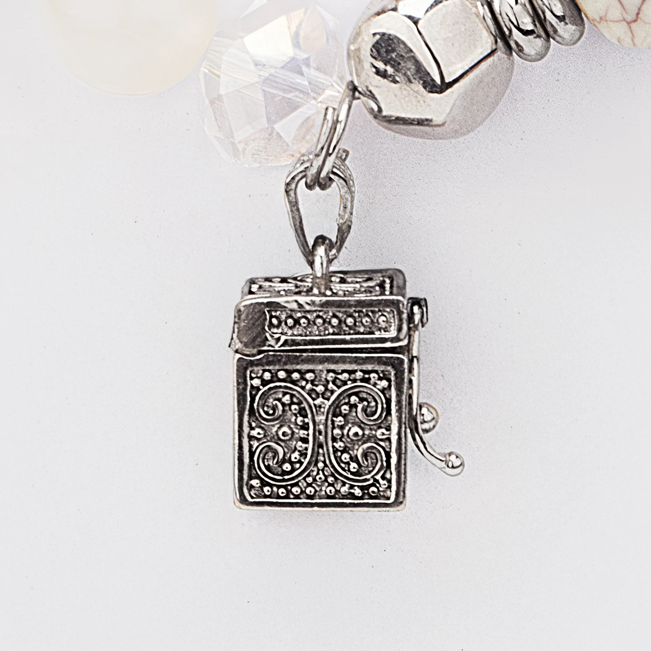 Alexa's Angels "But First, Pray" Prayer Box Bracelet - Image 4