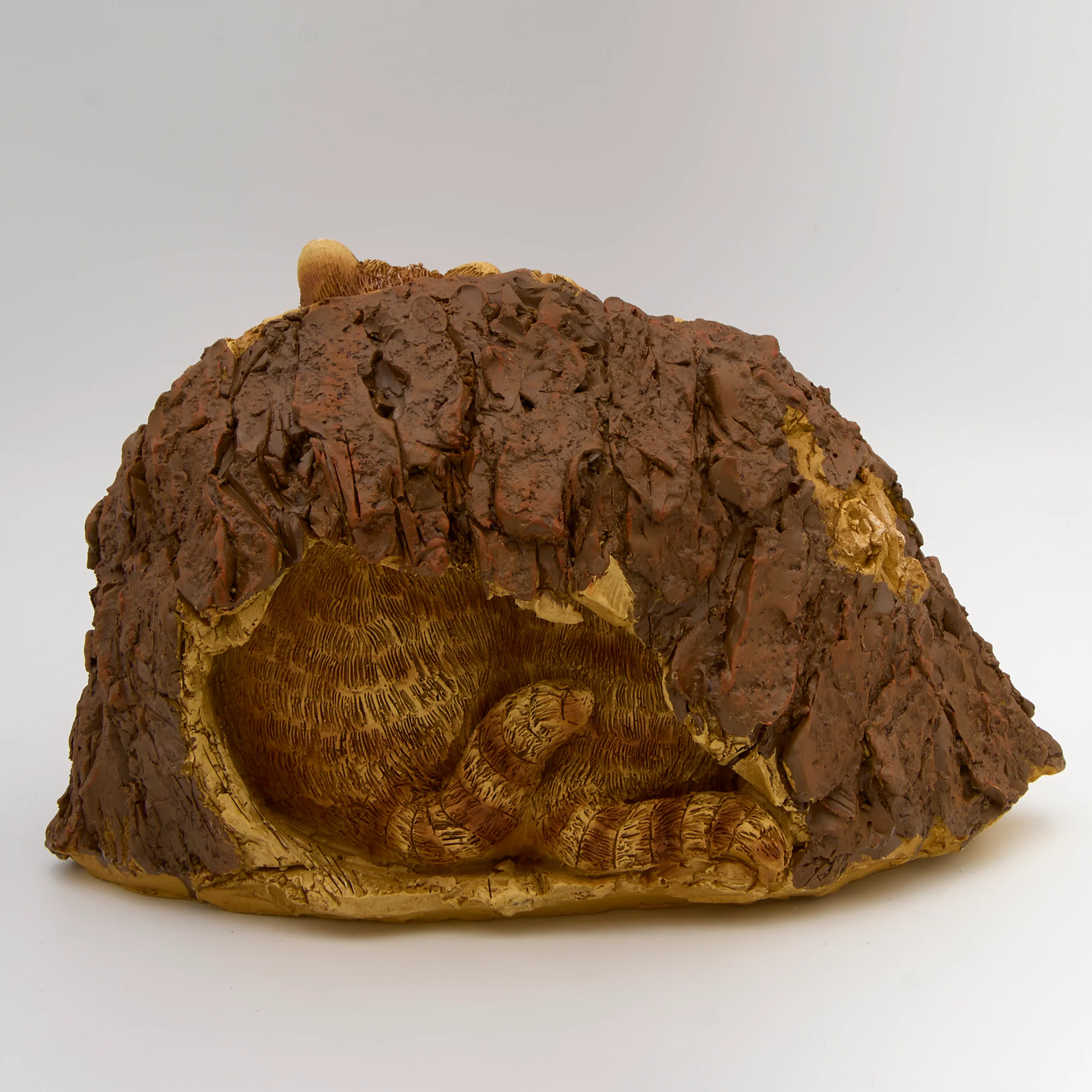 Raccoon Pair in Tree Trunk Garden Statue - Timber Tails Collection - Image 3