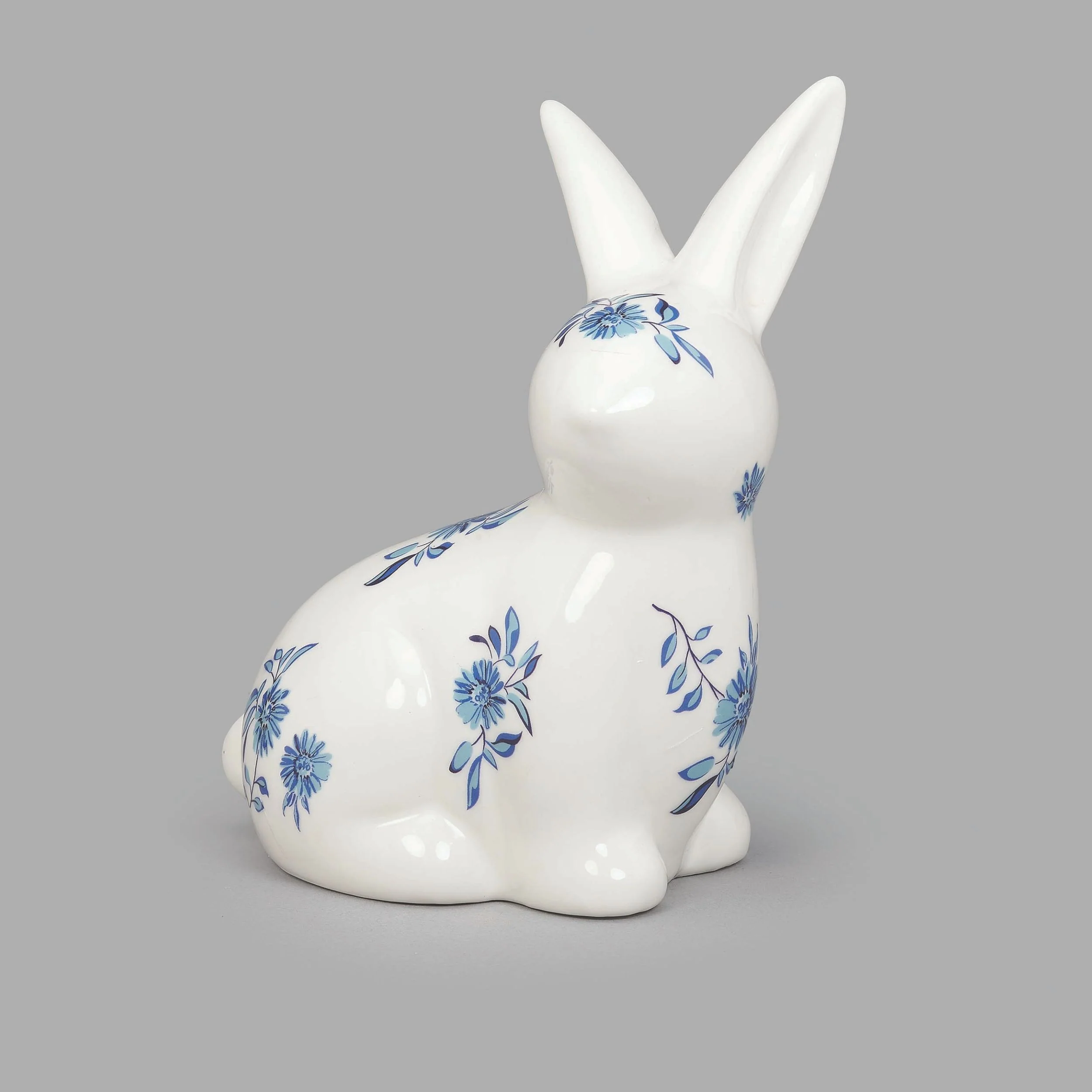 Sitting Blue Willow Bunny Figure