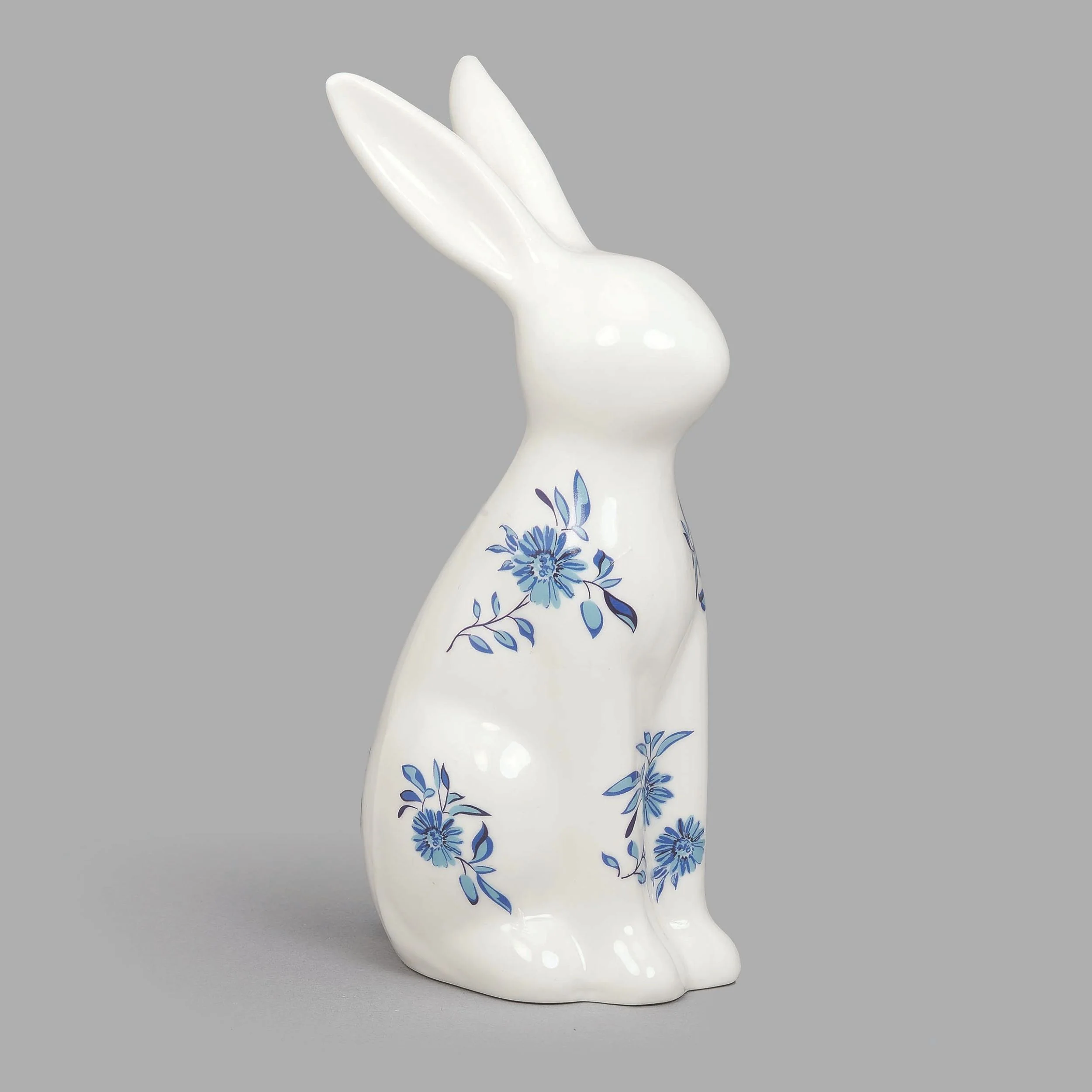 Standing Blue Willow Bunny Figure - Image 2