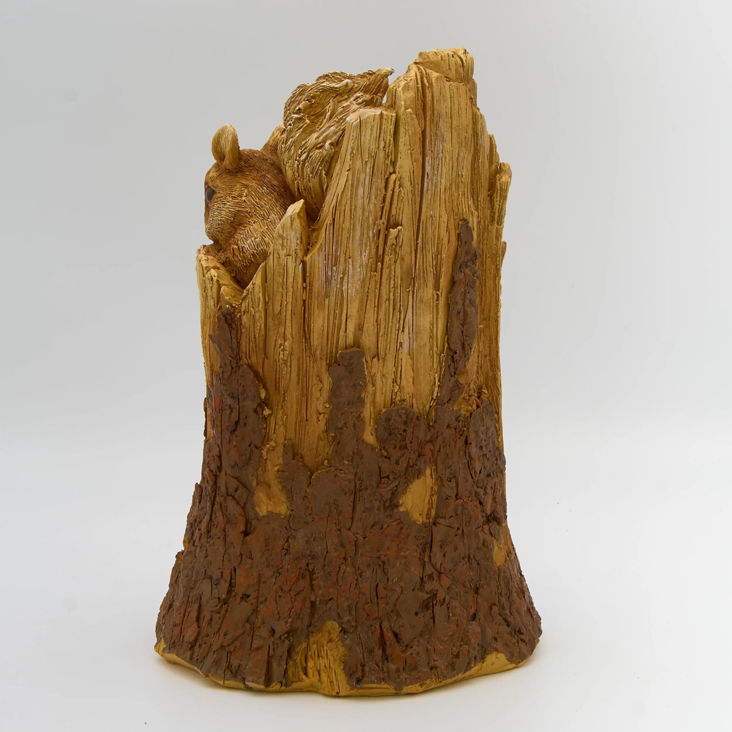 Squirrel in Tree Trunk Garden Statue – Timber Tails Collection - Image 3
